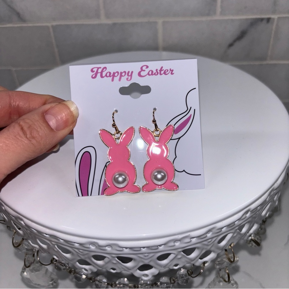 Pink Bunny Earrings – Easter Charm with Gold and Pearl Details